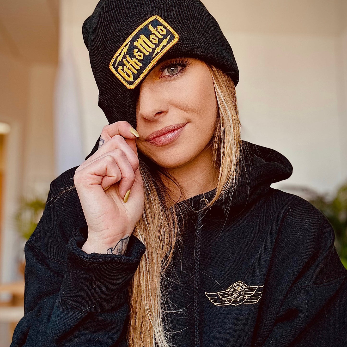 THE HITCHHIKER BEANIE
