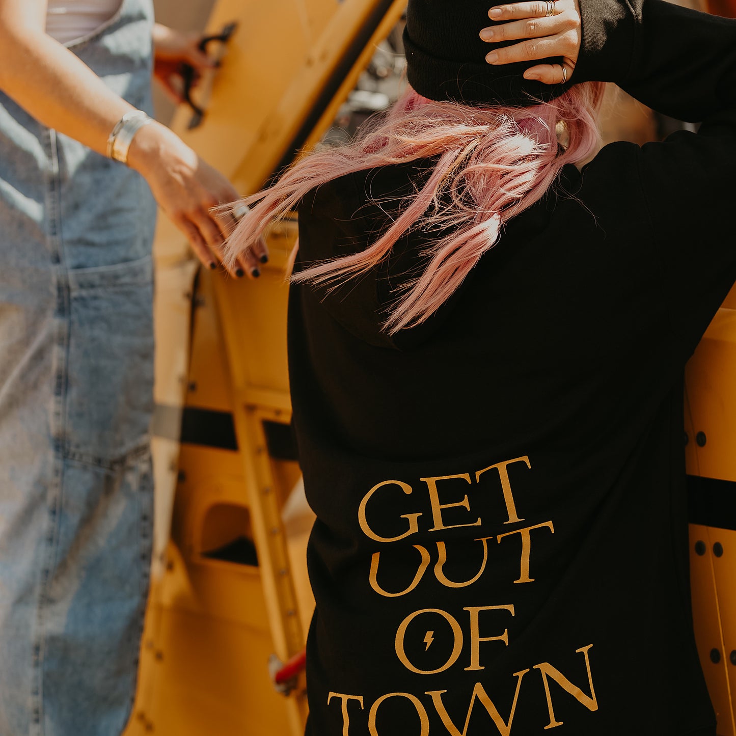 GET OUT OF TOWN - UNISEX HOODIE