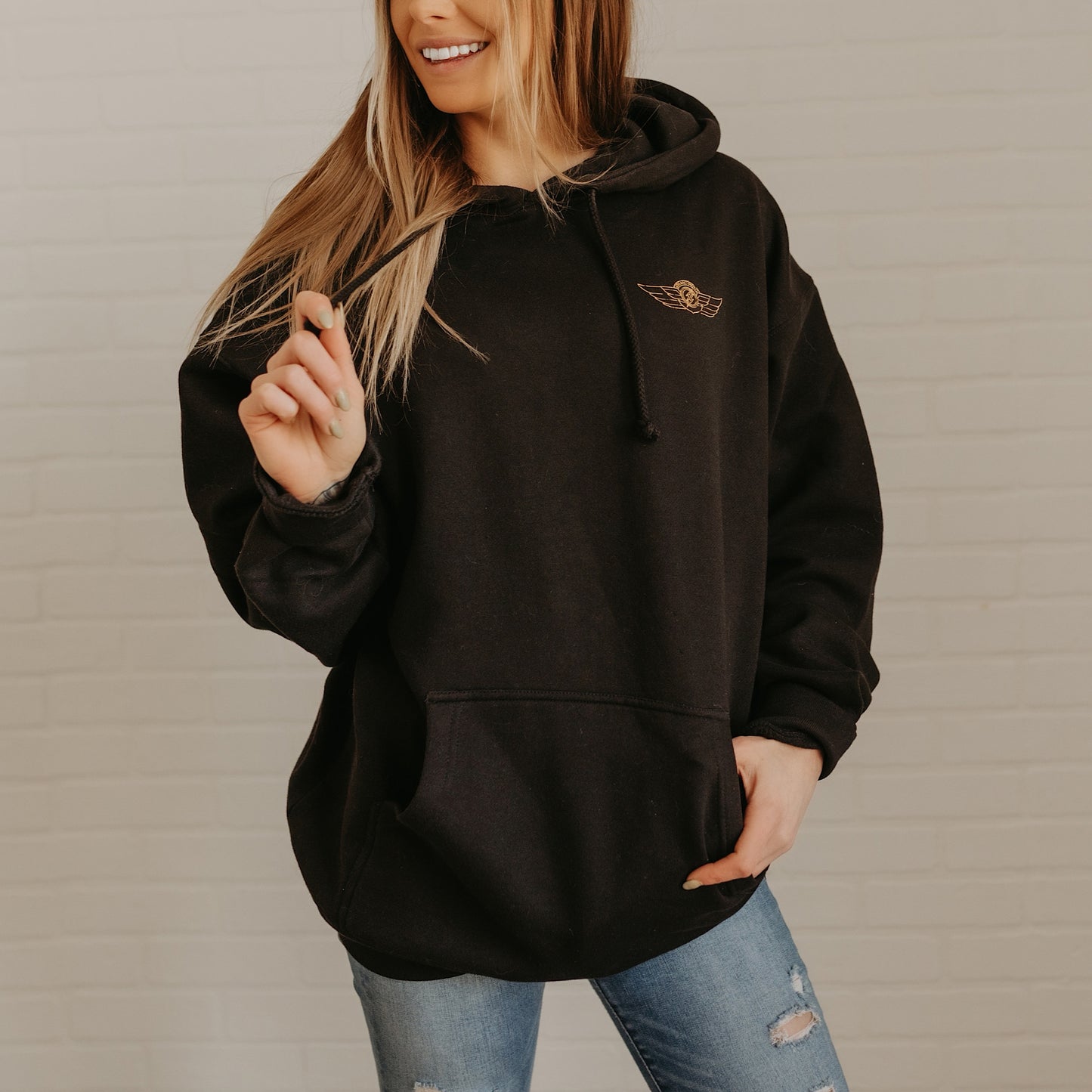 GET OUT OF TOWN - UNISEX HOODIE